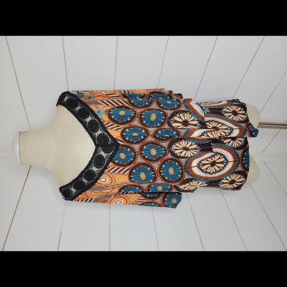 NWT Yahada small brown & blue print v neck ruffle layered short sleeve top - Picture 1 of 5